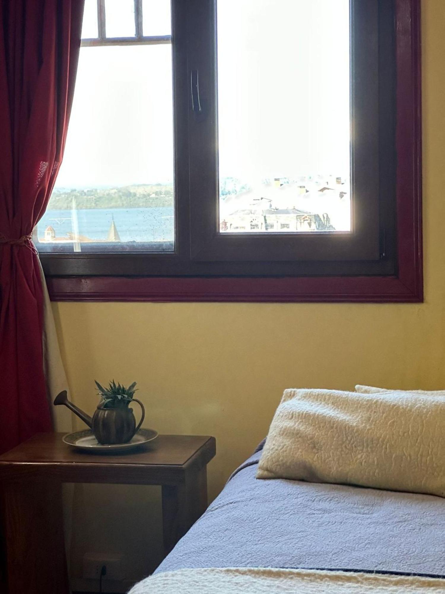 Hostal Florencia Apartment Puerto Varas Exterior photo